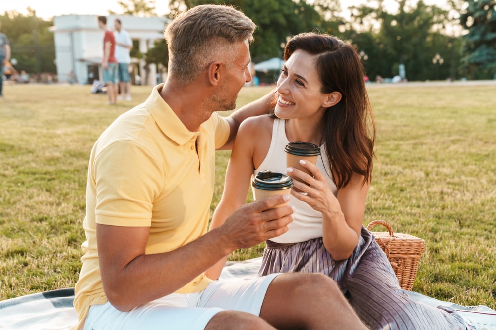 Searching for Matches on the AmourMeet Online Internet Dating Site